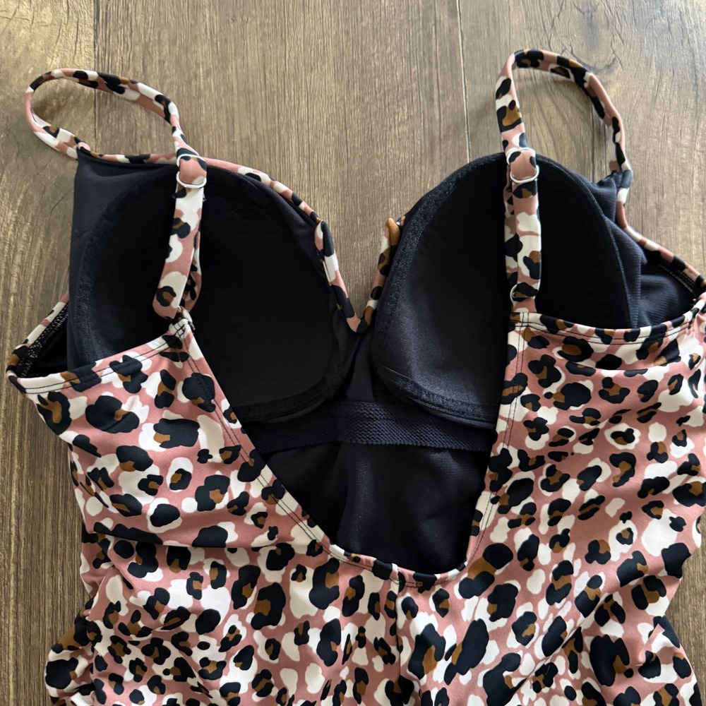 Time and Tru One Piece Swimsuit Leopard Ruched Padded Animal Beach Safari XL - Picture 6 of 12